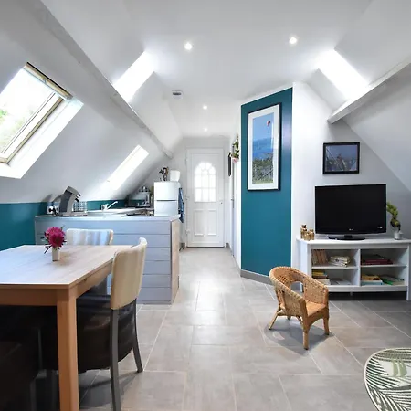 Superb Near The Beach, Cleaning Included
